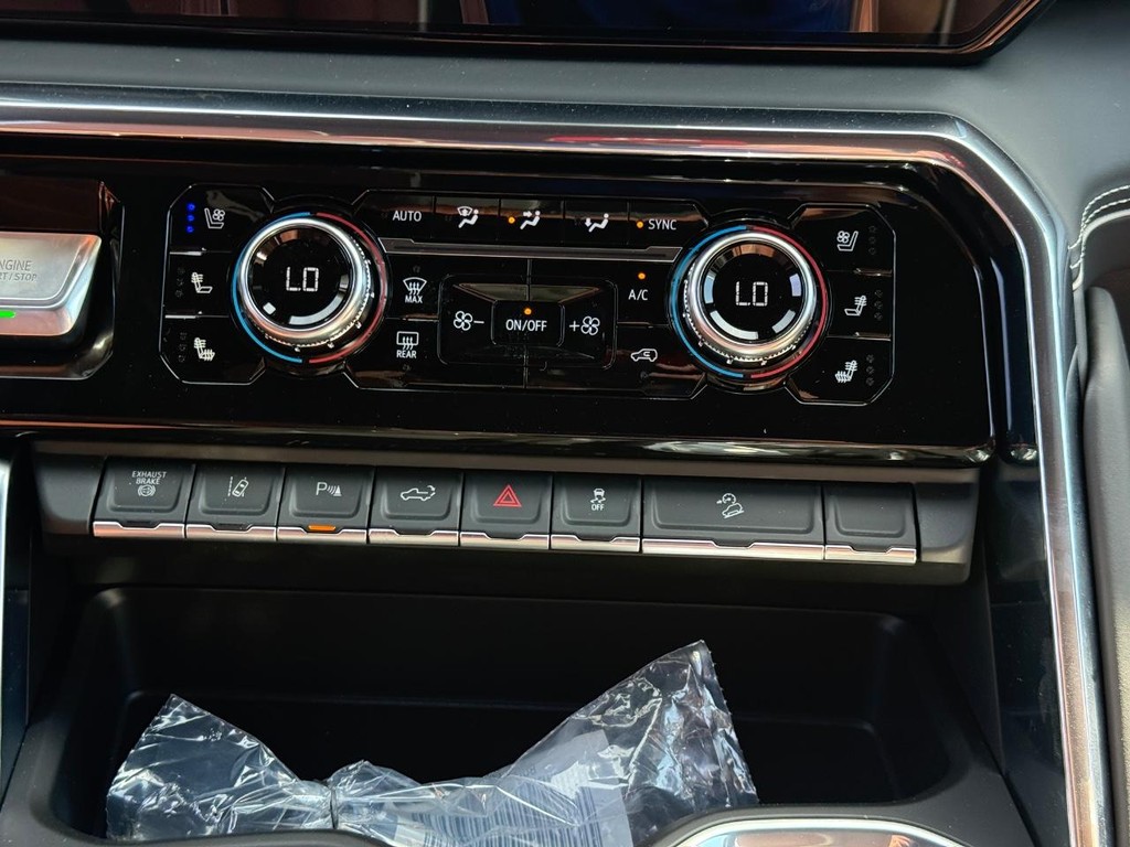 GMC Sierra 2500HD Vehicle Image 10