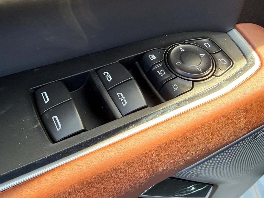 GMC Sierra 2500HD Vehicle Image 12