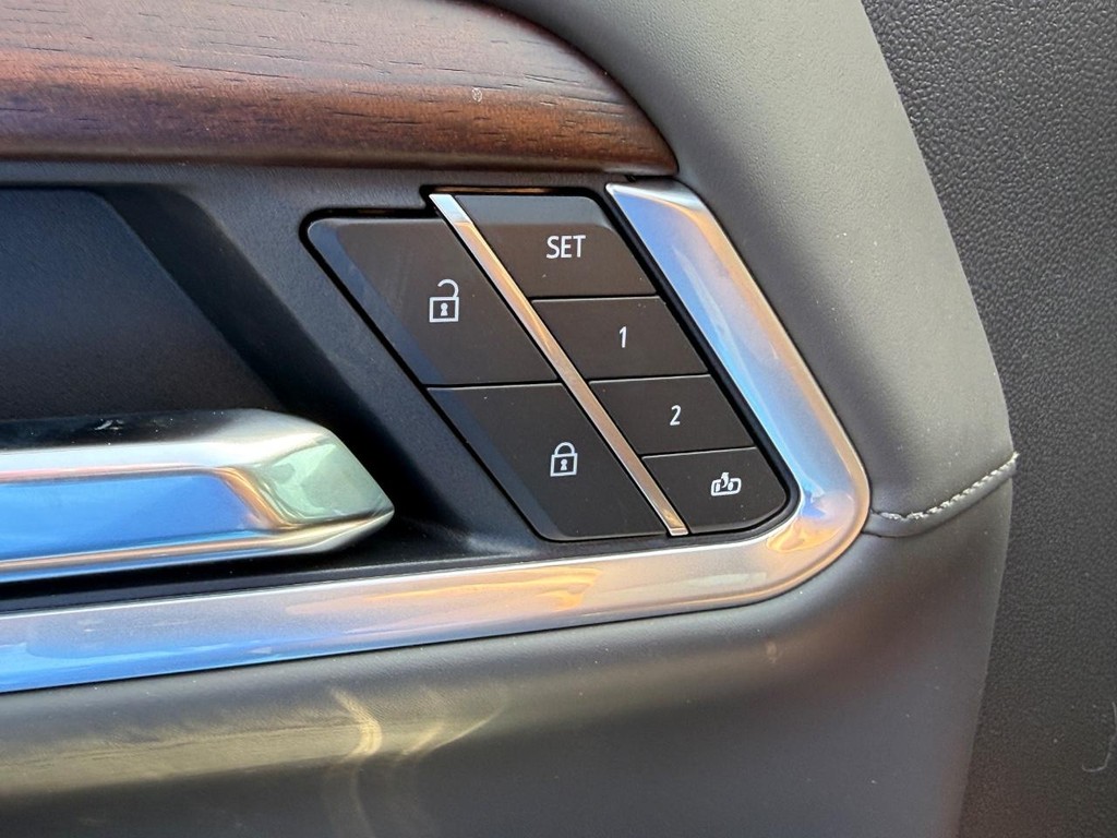 GMC Sierra 2500HD Vehicle Image 13