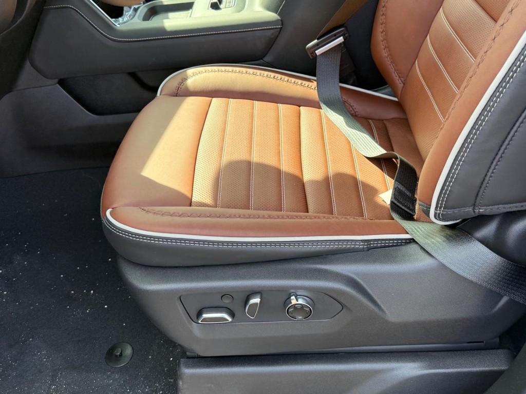 GMC Sierra 2500HD Vehicle Image 14