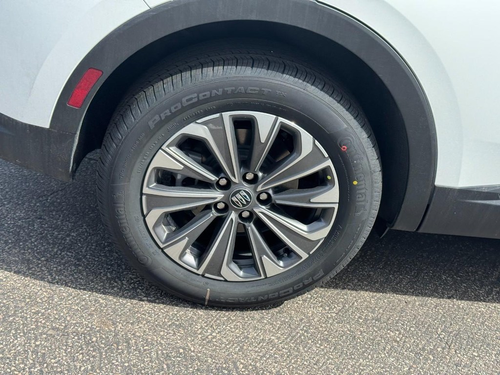 Buick Envision Vehicle Image 04