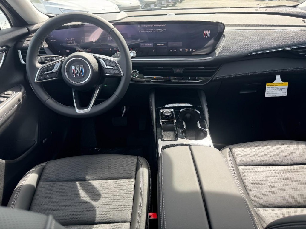 Buick Envision Vehicle Image 06