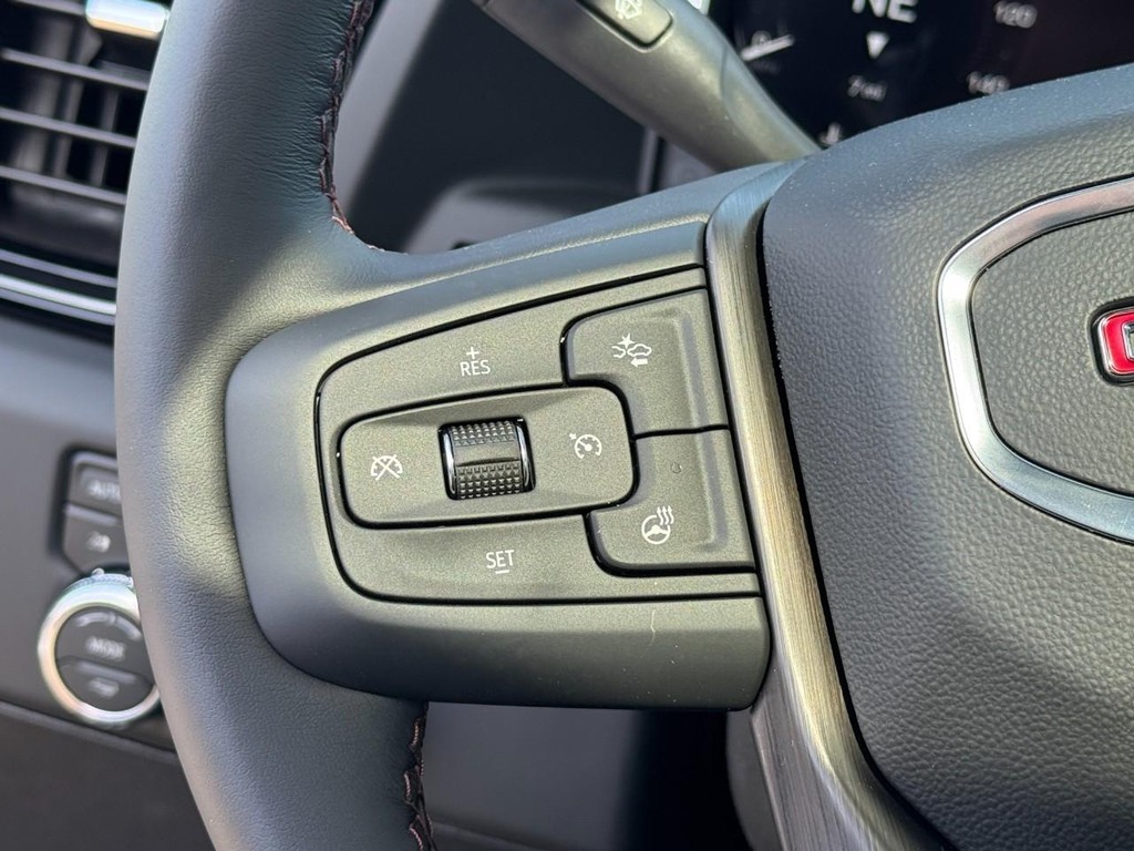 GMC Sierra 2500HD Vehicle Image 11