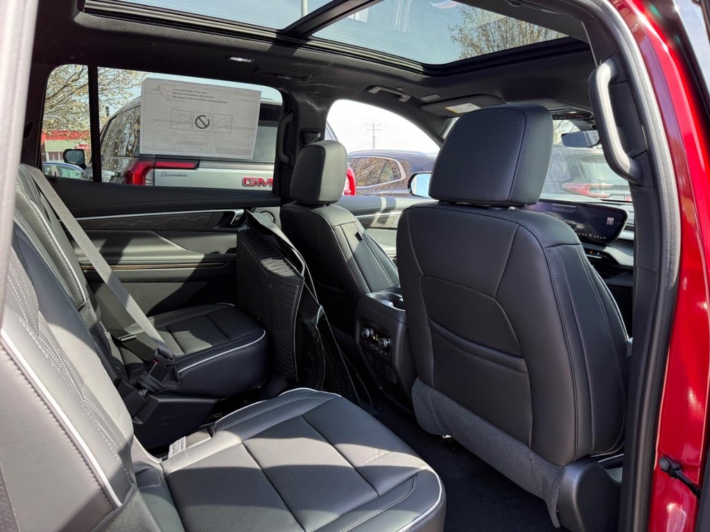 Buick Enclave Vehicle Image 06