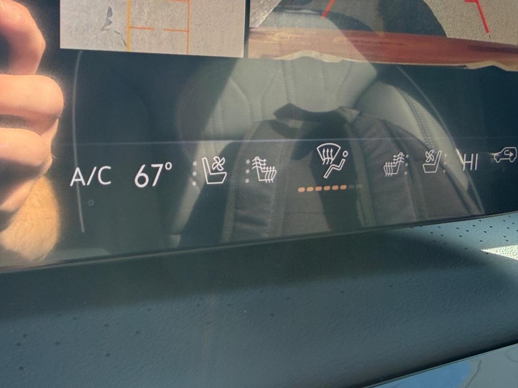 Buick Enclave Vehicle Image 18