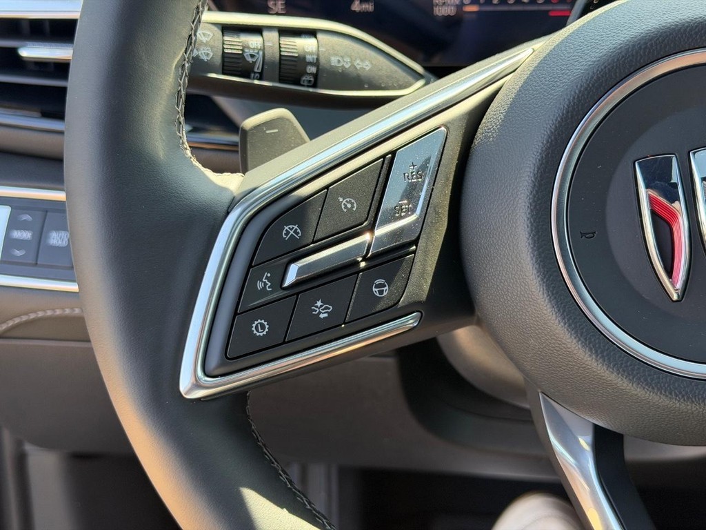 Buick Enclave Vehicle Image 15