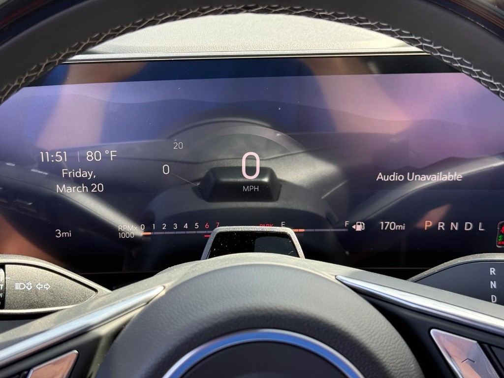 Buick Enclave Vehicle Image 15