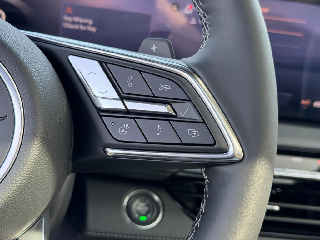 Buick Enclave Vehicle Image 12