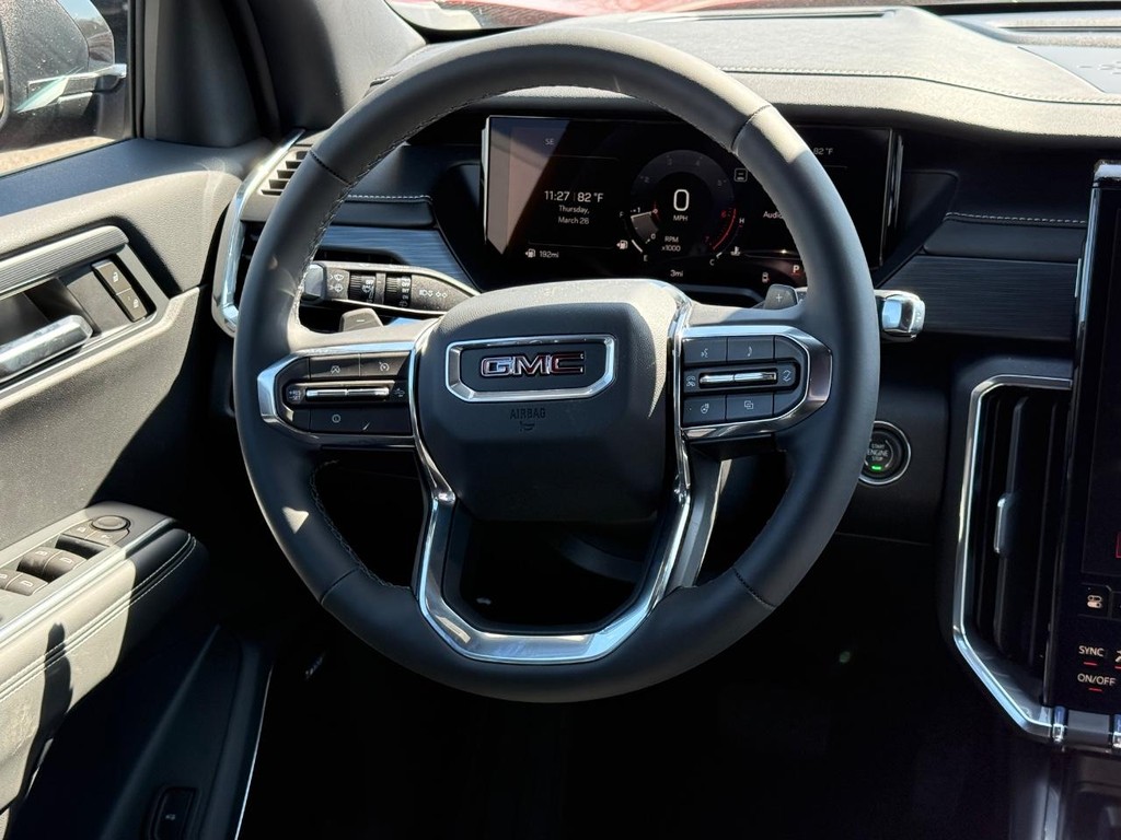 GMC Acadia Vehicle Image 09