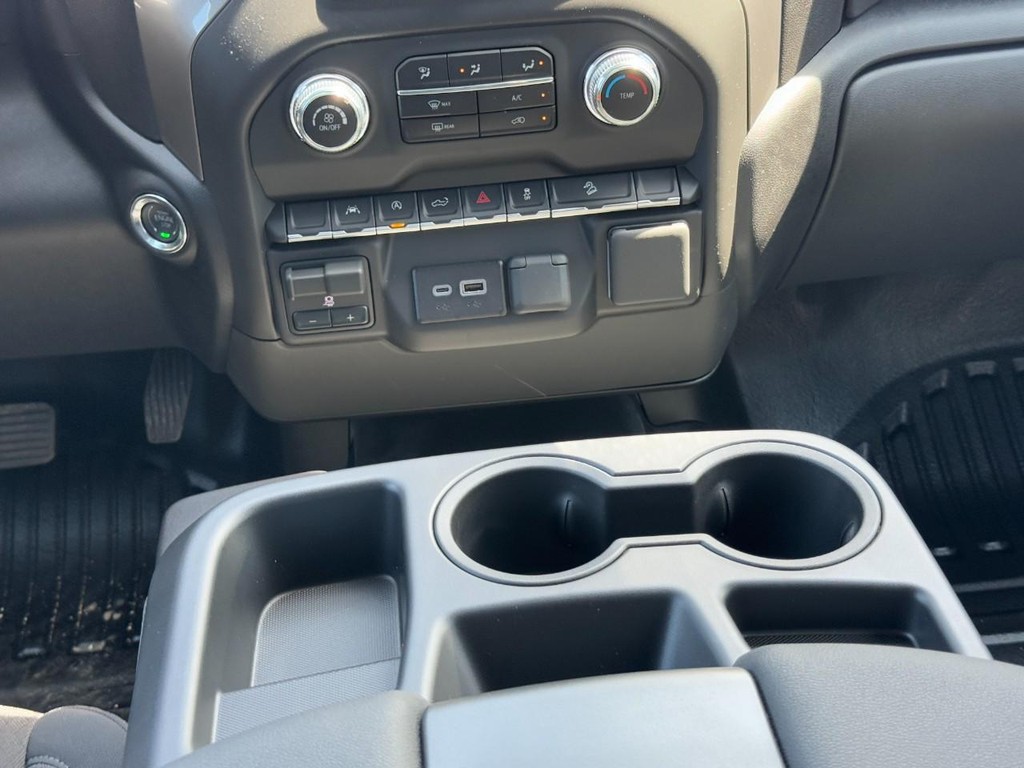 GMC Sierra 1500 Vehicle Image 09