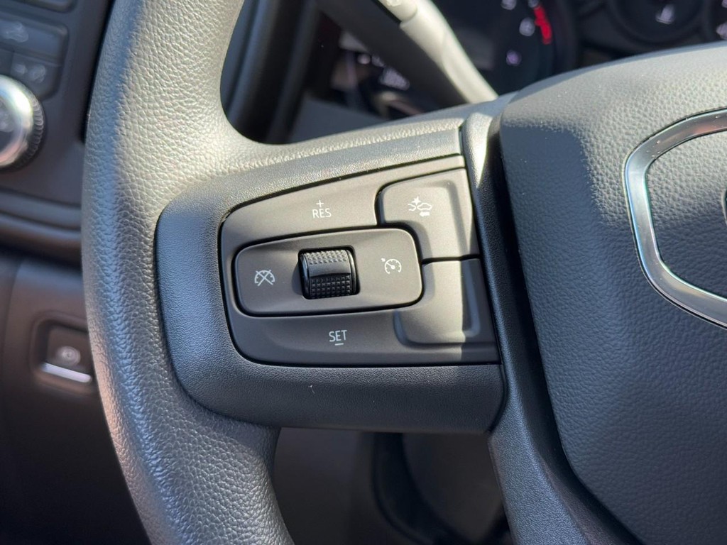 GMC Sierra 1500 Vehicle Image 10