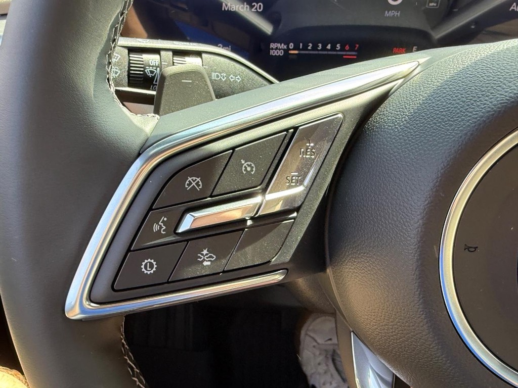 Buick Enclave Vehicle Image 14