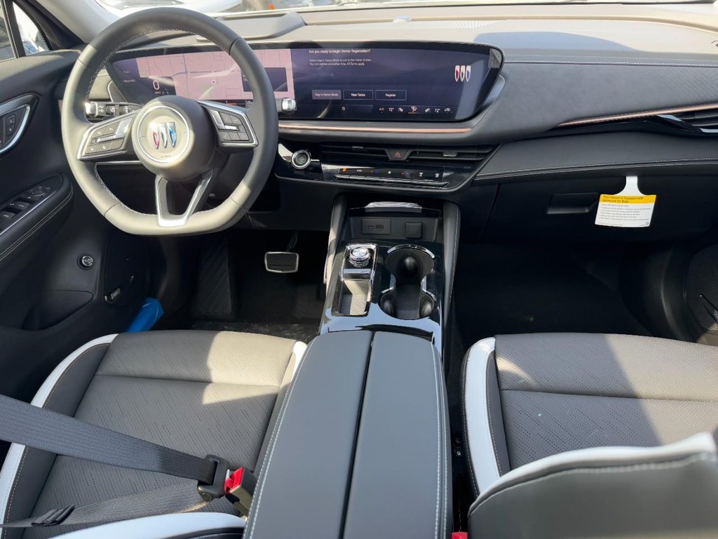 Buick Envision Vehicle Image 06