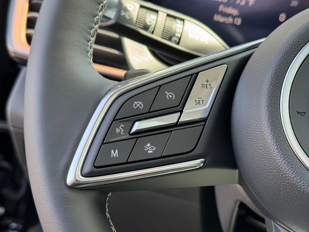 Buick Envision Vehicle Image 10