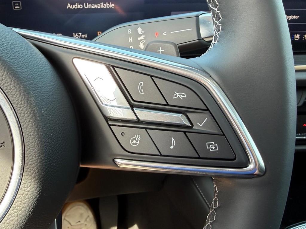 Buick Envision Vehicle Image 13