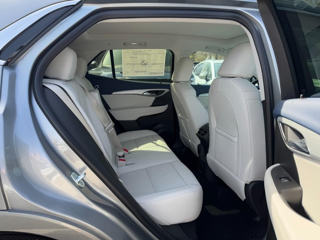 Buick Envision Vehicle Image 05