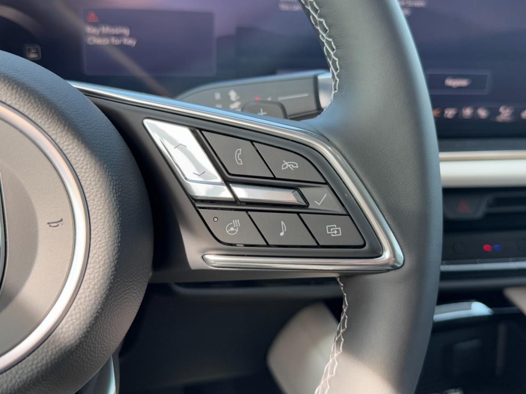 Buick Envision Vehicle Image 11