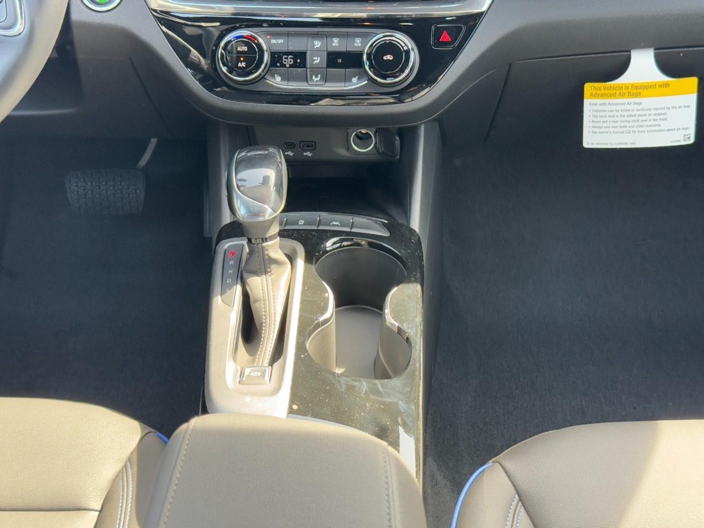 Buick Envista Vehicle Image 09