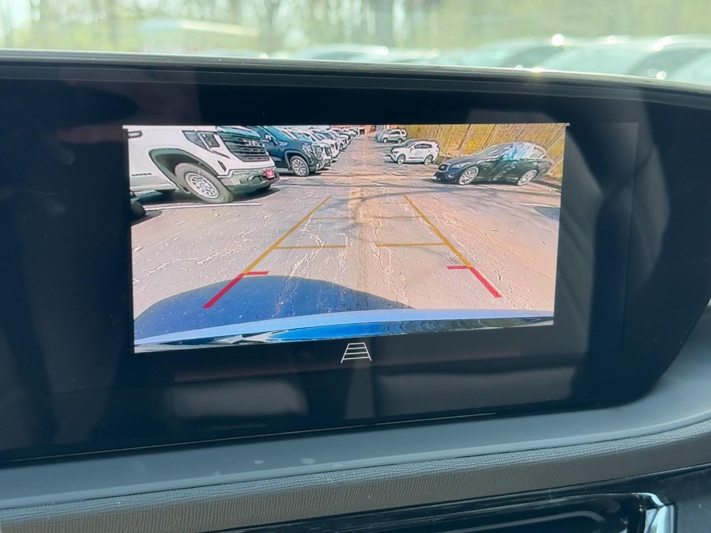 Buick Envista Vehicle Image 13