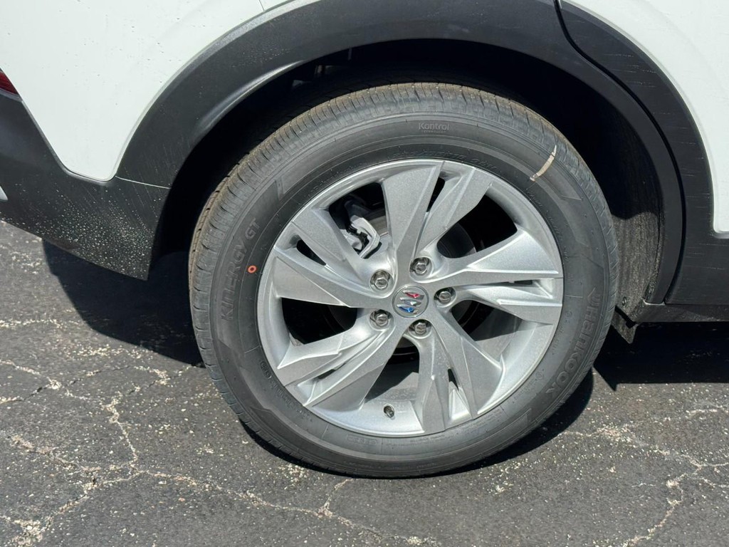 Buick Encore GX Vehicle Image 04