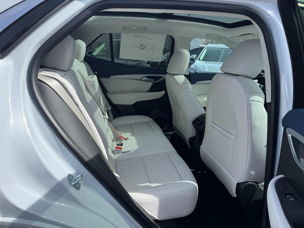 Buick Envision Vehicle Image 05