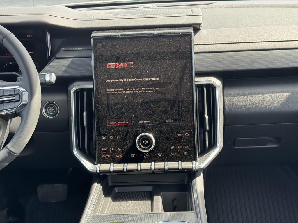 GMC Acadia Vehicle Image 09