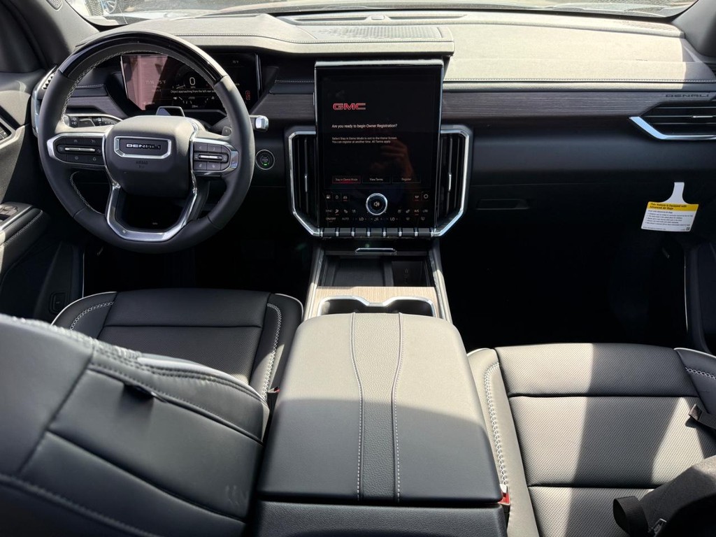 GMC Acadia Vehicle Image 07