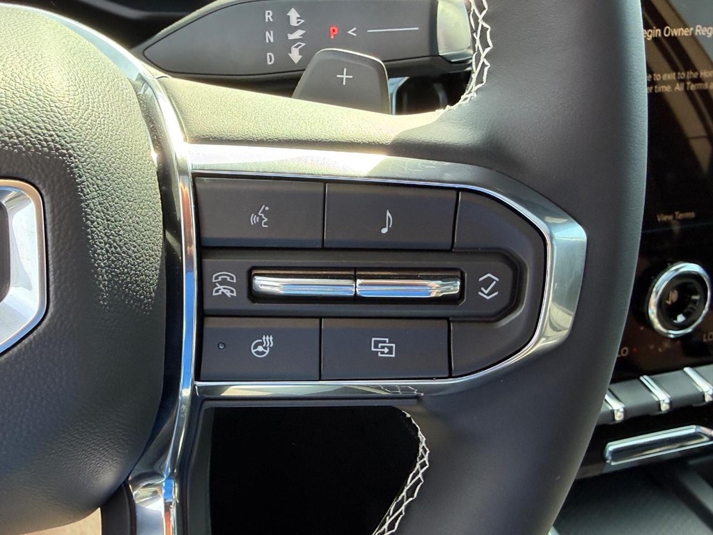 GMC Acadia Vehicle Image 14