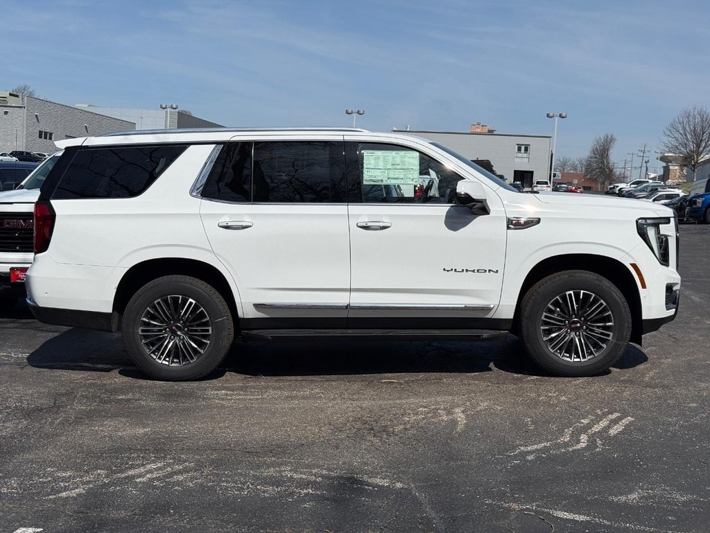 GMC Yukon Vehicle Image 02