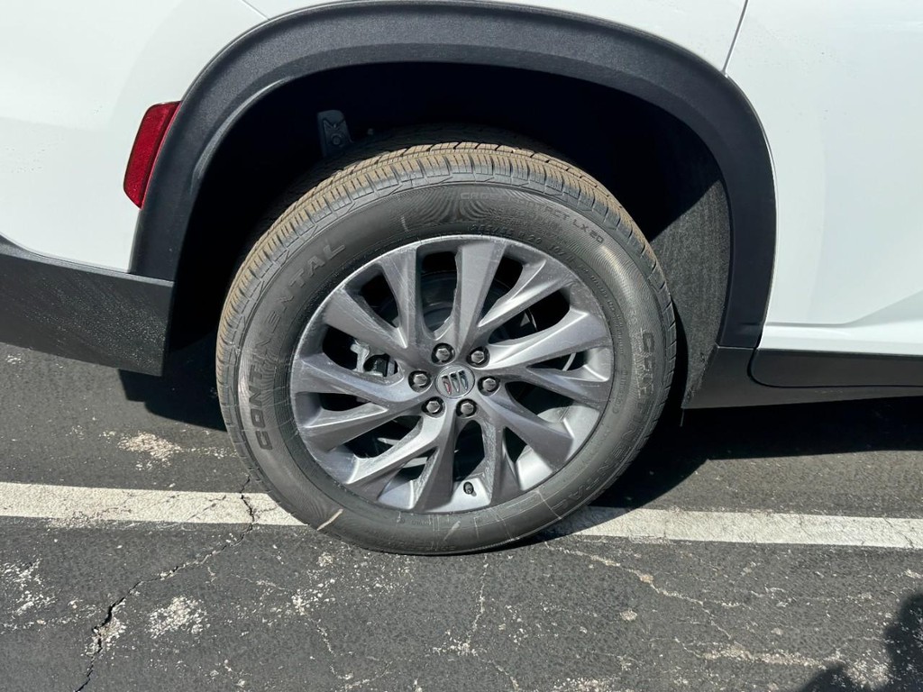 Buick Enclave Vehicle Image 04