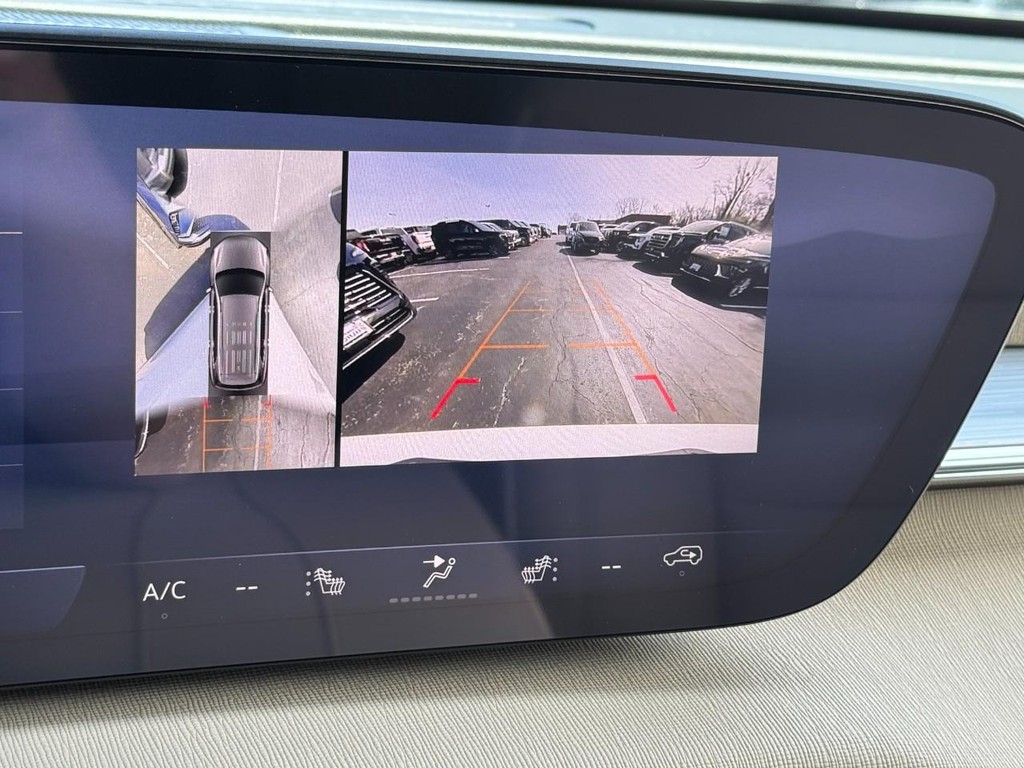 Buick Enclave Vehicle Image 14