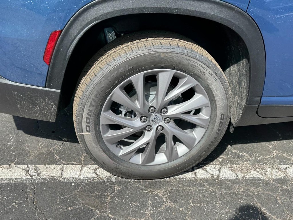 Buick Enclave Vehicle Image 04