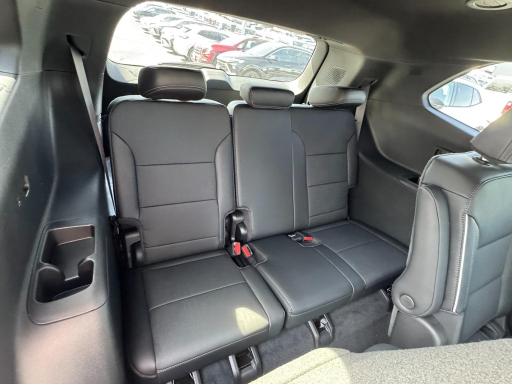 Buick Enclave Vehicle Image 06