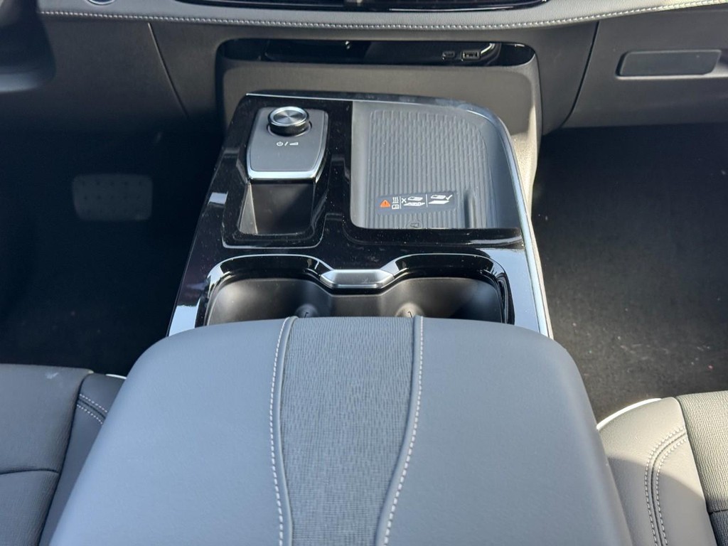 Buick Enclave Vehicle Image 10