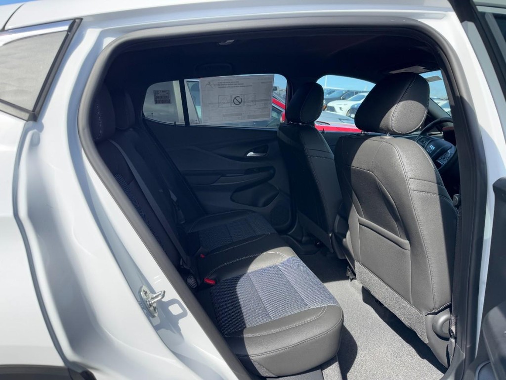 Buick Envista Vehicle Image 05