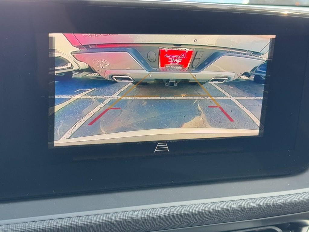 Buick Envista Vehicle Image 13