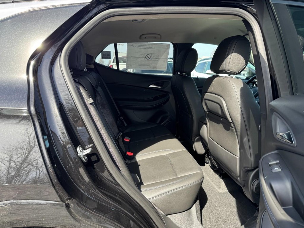 Buick Encore GX Vehicle Image 05