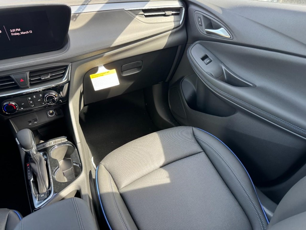 Buick Encore GX Vehicle Image 10