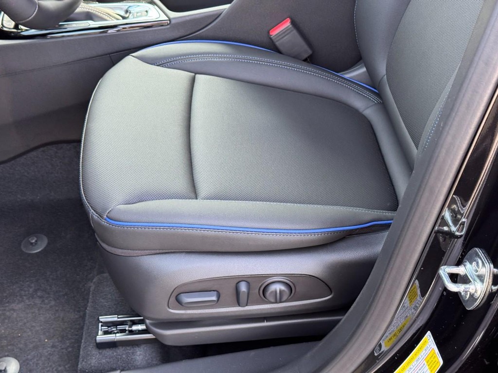 Buick Encore GX Vehicle Image 15