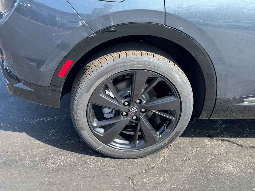 Buick Envision Vehicle Image 04