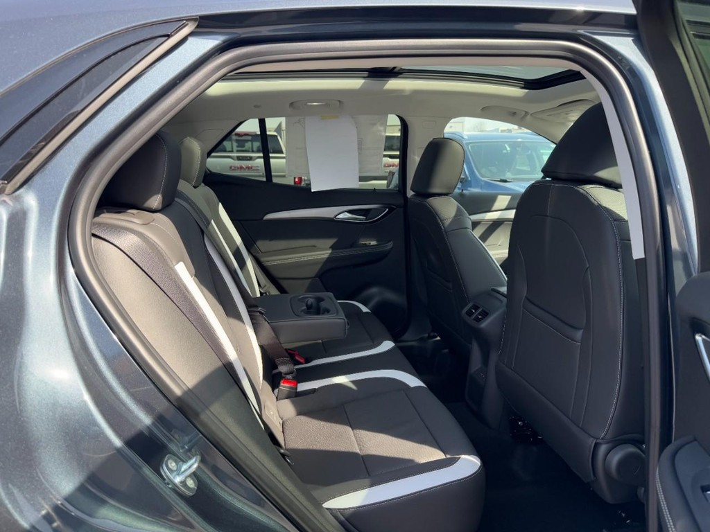 Buick Envision Vehicle Image 05