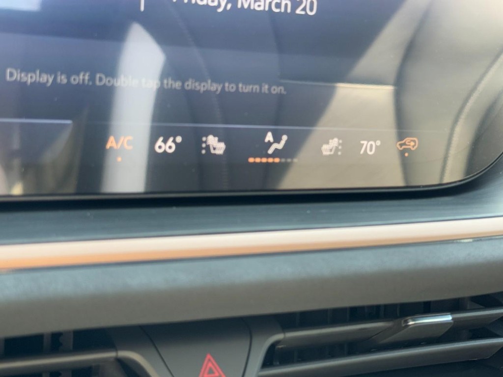 Buick Envision Vehicle Image 13