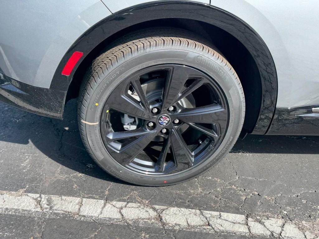 Buick Envision Vehicle Image 04