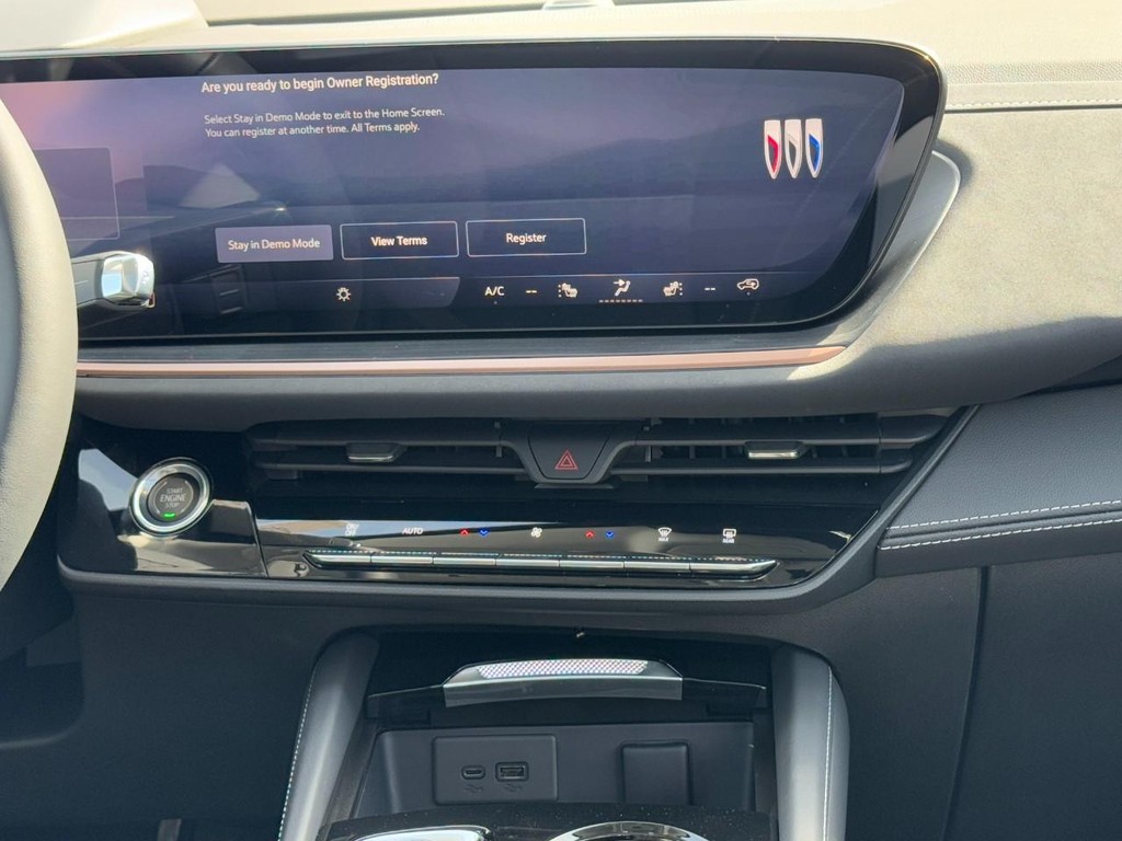 Buick Envision Vehicle Image 08