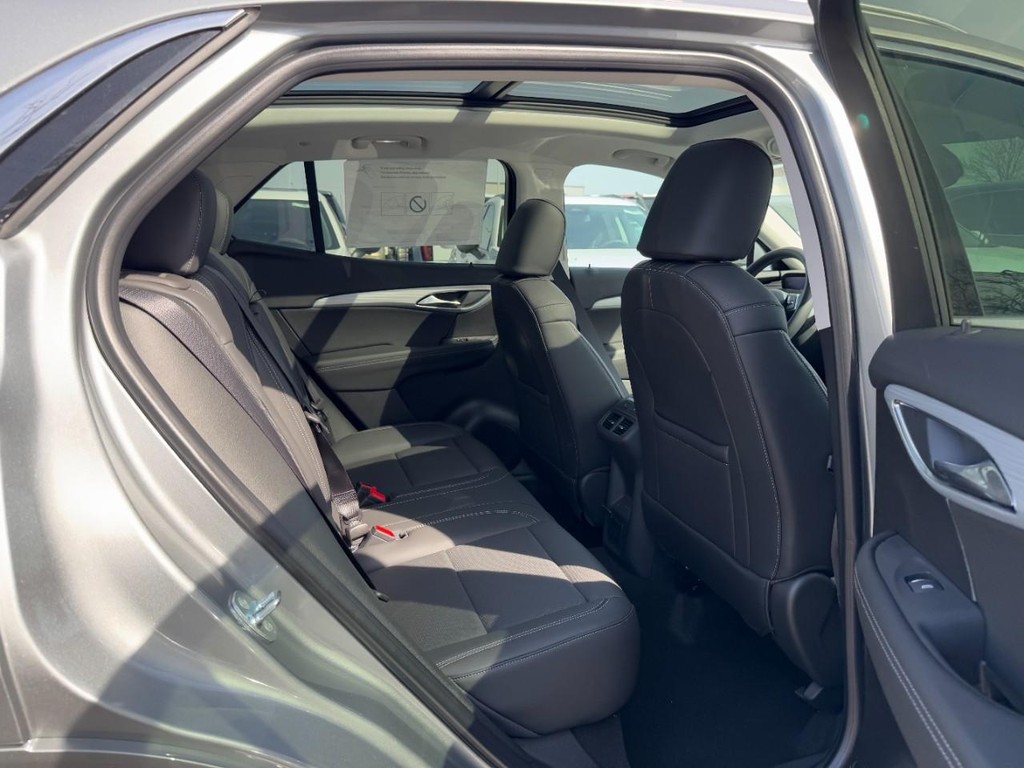 Buick Envision Vehicle Image 05