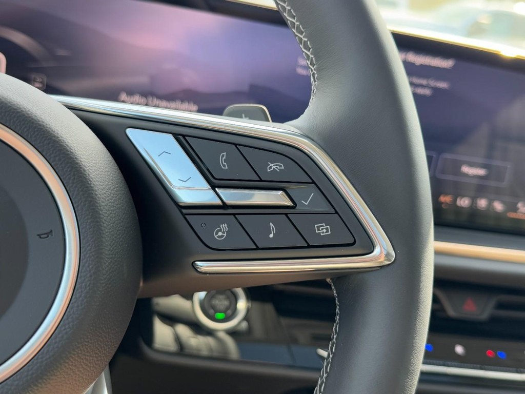 Buick Envision Vehicle Image 12