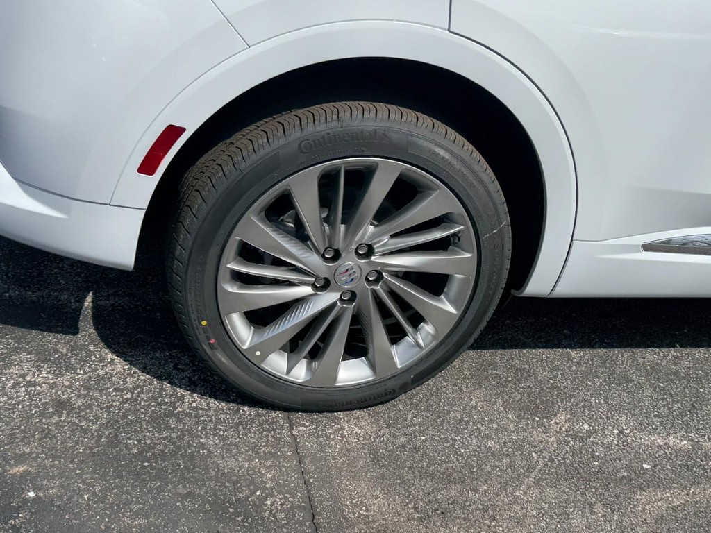 Buick Envision Vehicle Image 04