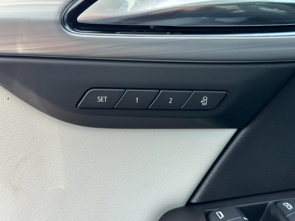 Buick Envision Vehicle Image 10