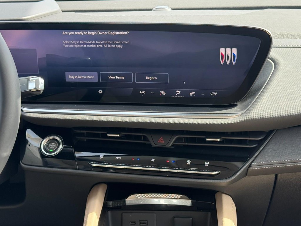 Buick Envision Vehicle Image 08