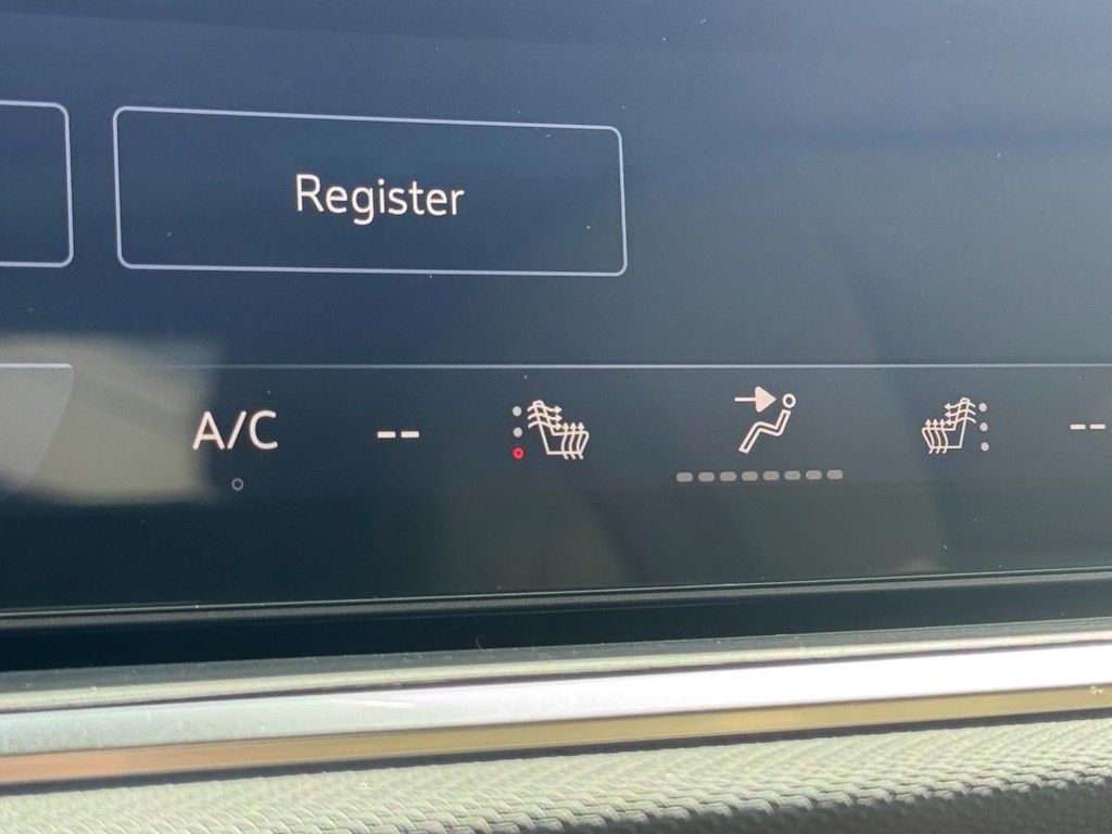 Buick Envision Vehicle Image 12